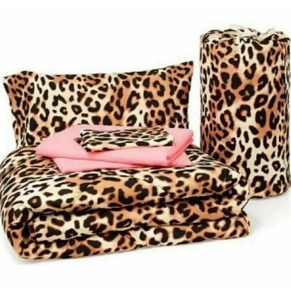 Victorias Secret Pink REVERSIBLE Bed In A Bag Full / Queen Comforter Sheets NWT